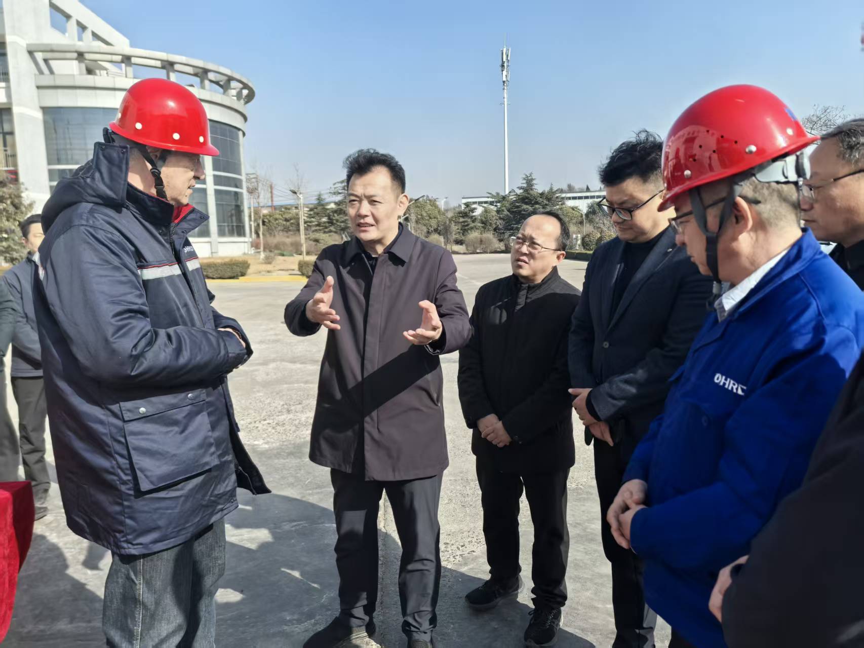 2026年2月20日上午縣委副書記、縣長張小帆到公司調研春節期間的安全生產工作